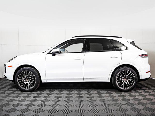 2023 porsche cayenne platinum edition