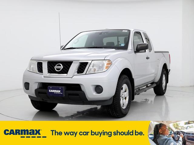 2013 nissan frontier sv