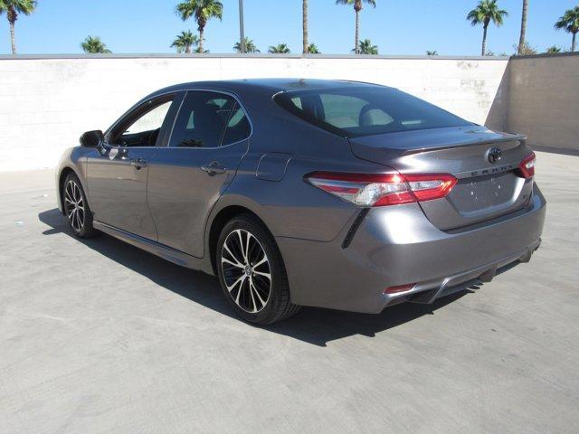 2018 toyota camry l