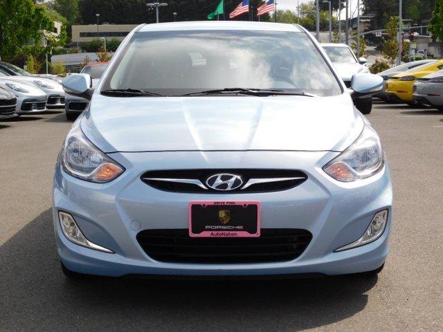 used 2013 hyundai accent se hatchback bellevue, wa 98005 for sale in bellevue, washington