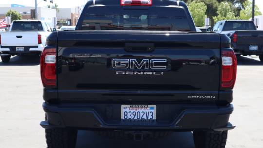 2023 GMC Canyon