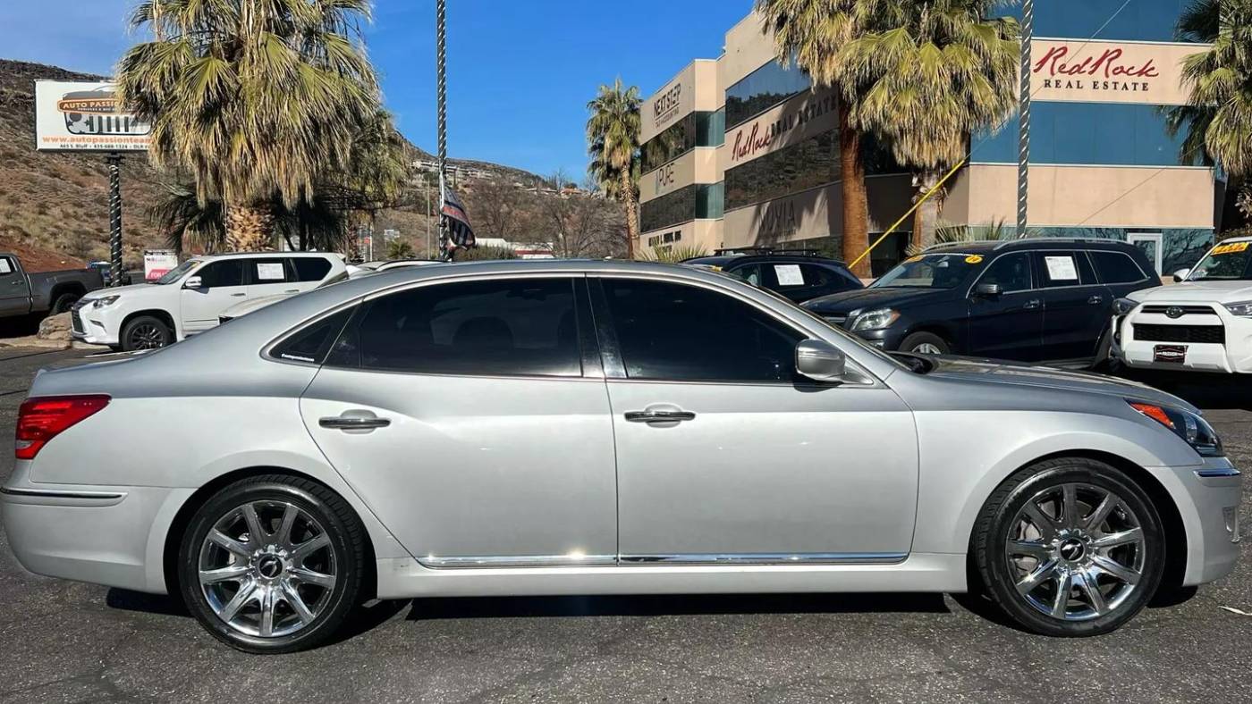 2013 hyundai equus signature