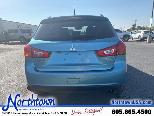 2013 mitsubishi outlander sport se