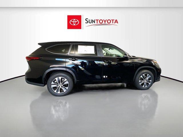 2024 toyota highlander xle