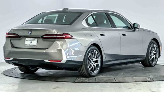 2025 BMW i5