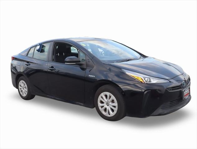 2021 toyota prius le