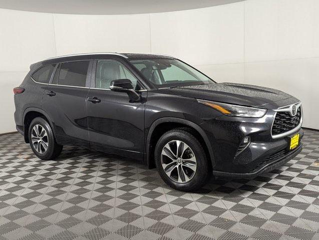 2024 toyota highlander xle