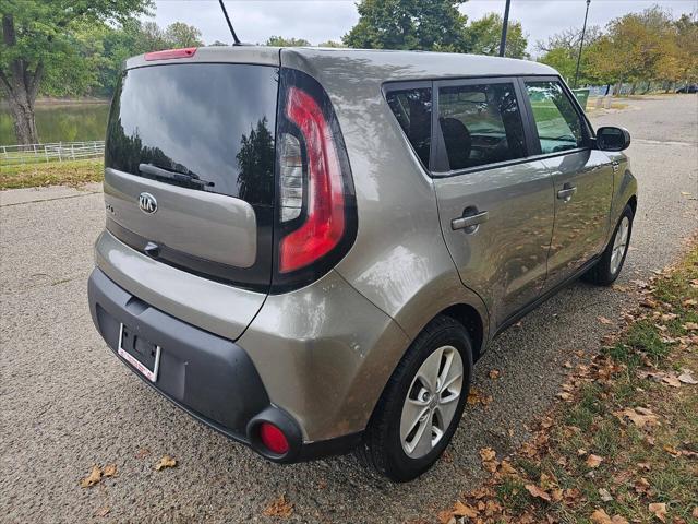 2016 kia soul base