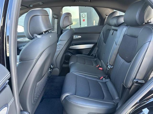 2024 genesis gv70 2.5t awd