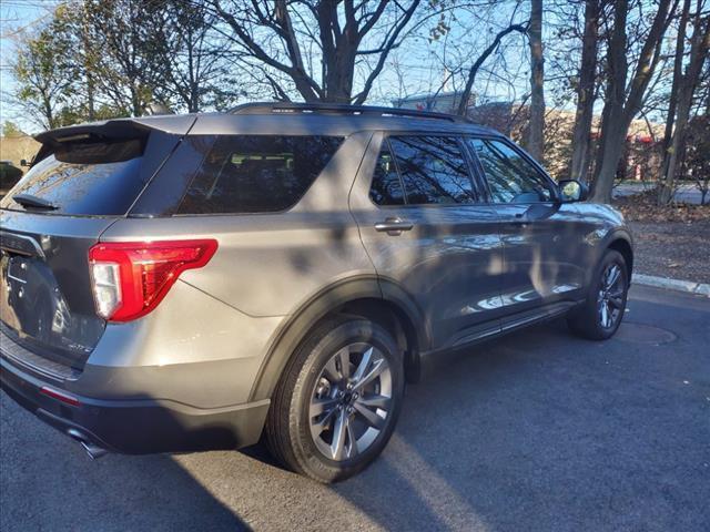 2021 ford explorer xlt