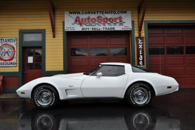 1979 chevrolet corvette 30430 miles white 350 automatic
