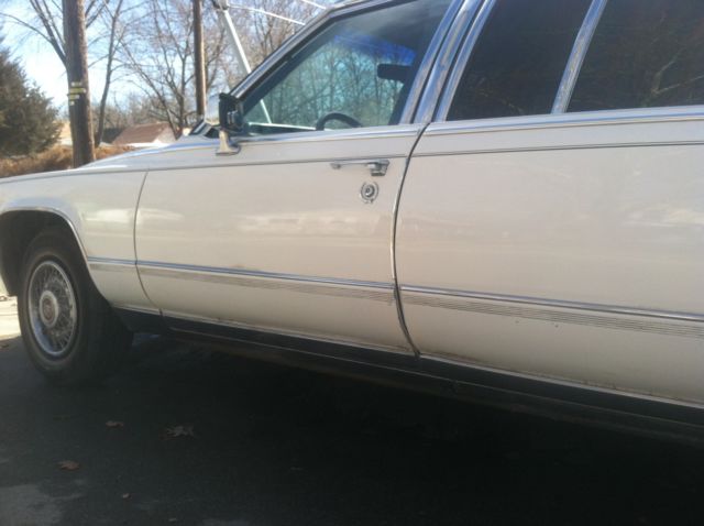 1992 cadillac brougham superior coach limousine white 6-door 5.7l wont start