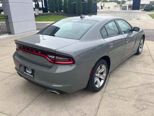 2017 dodge charger sxt
