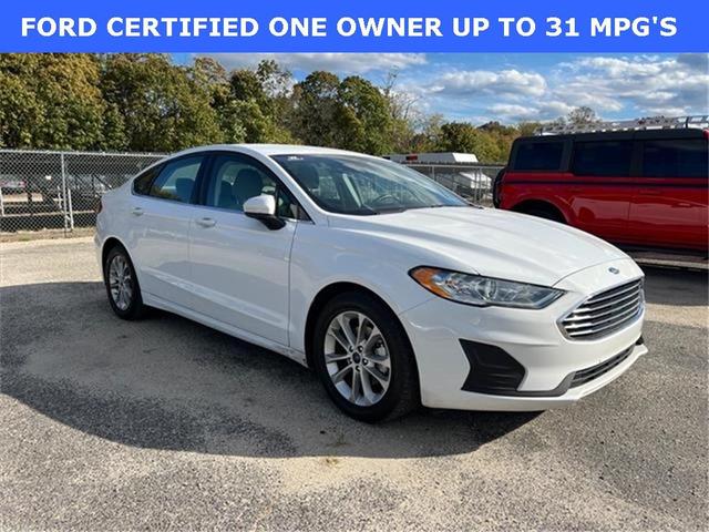 2020 ford fusion se