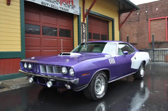 1971 plymouth cuda plum crazy purple 426 hemi cuda! 179 miles plum crazy purple