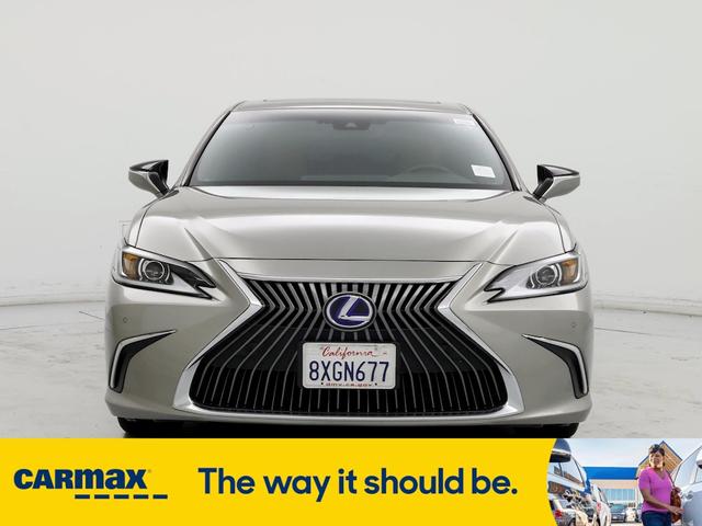 2021 lexus es 300h