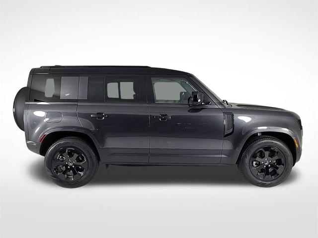 2024 land rover defender p300