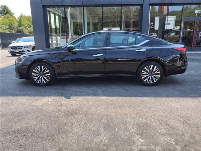 2023 nissan altima 2.5 sv