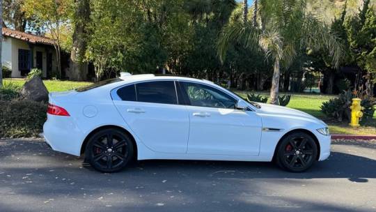 2017 Jaguar XE