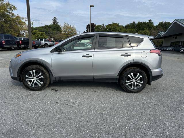 2018 toyota rav4 le