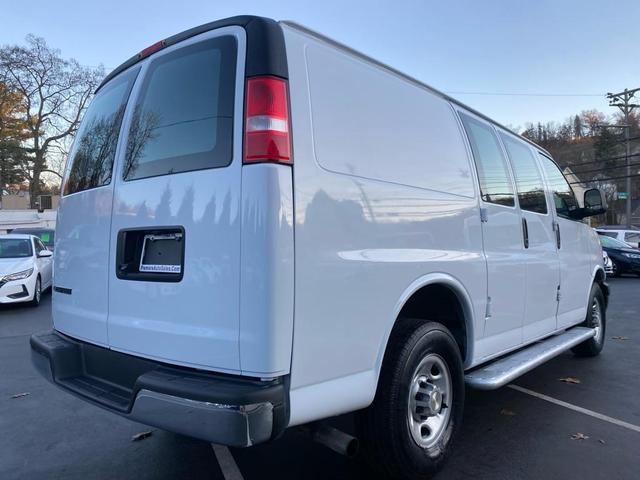 2022 chevrolet express 2500 work van