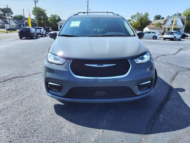 2022 chrysler pacifica touring l