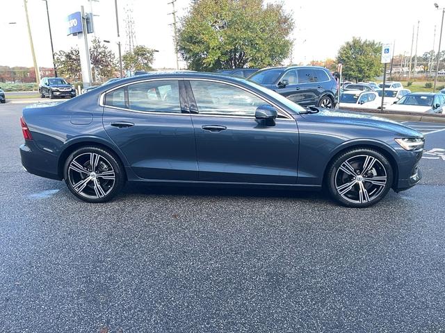2022 volvo s60 b5 fwd inscription