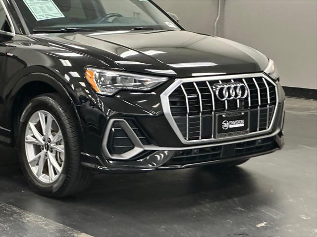 2022 audi q3 45 s line premium