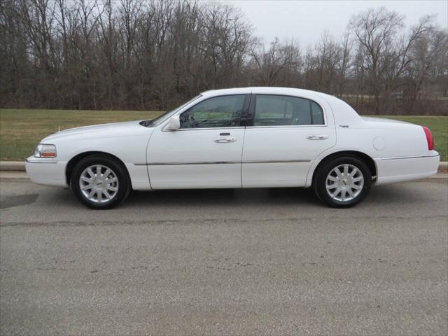 2007 lincoln town car signature