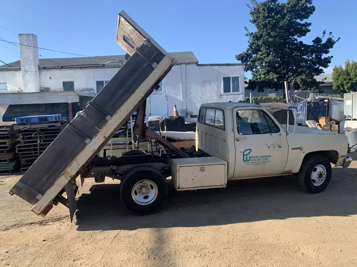 1985 gmc c3500 brown