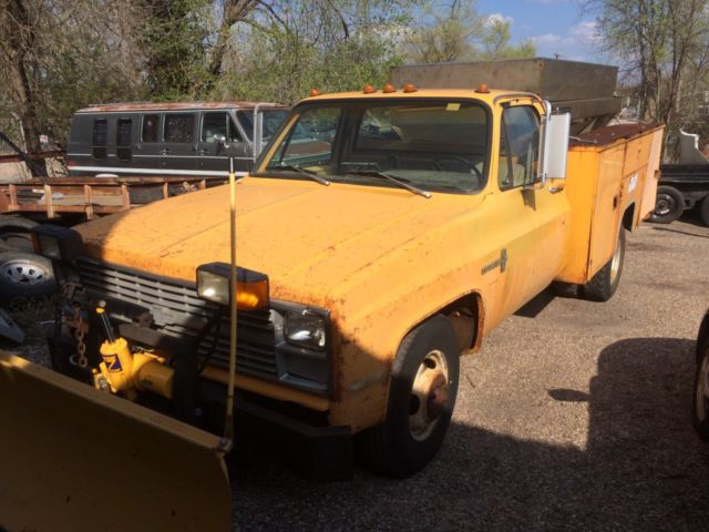 1983 chevrolet dually utility bed w/ meyers 8' snow plow and sand salt spreader