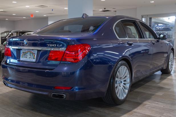 2012 bmw 750 li