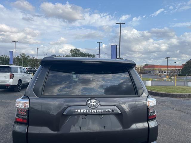 2023 toyota 4runner sr5
