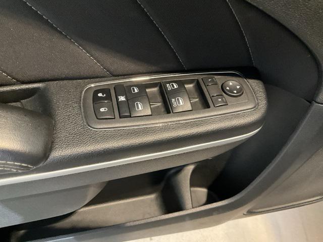 2022 dodge charger sxt