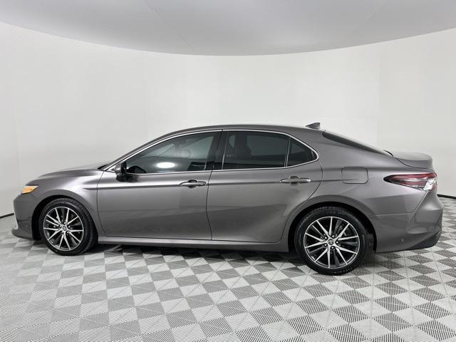 2021 toyota camry xle