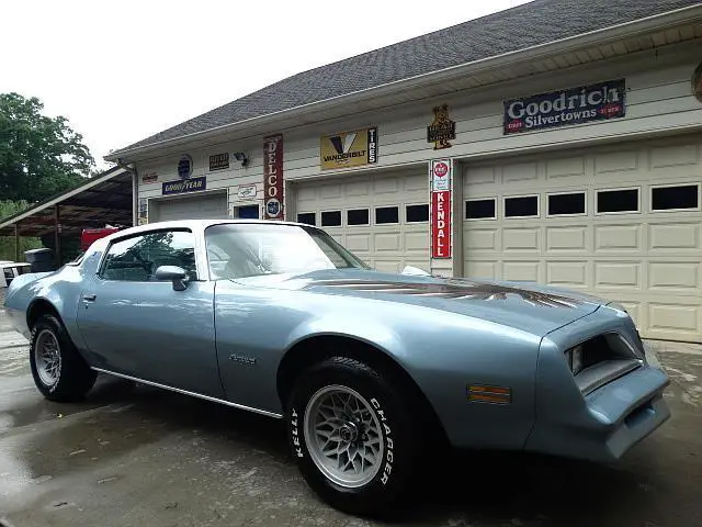 1978 pontiac firebird......nice silver blue paint....power steering