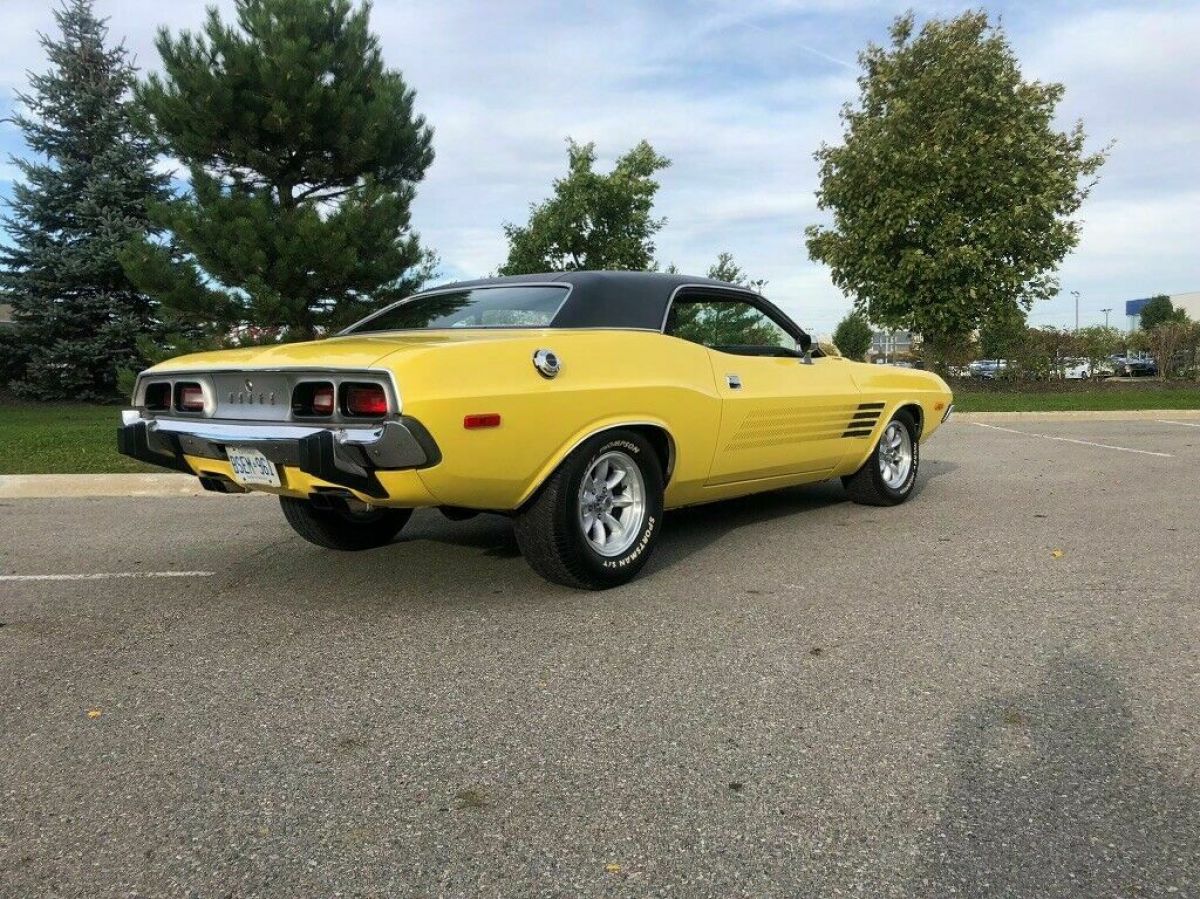 1974 dodge challenger 54,000 original miles, arizona car. like new