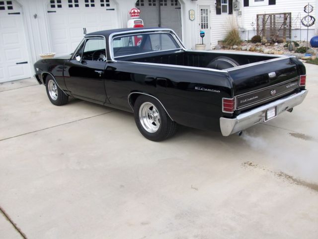 1967 chevrolet el camino, 427 big block, 4 sp auto, triple black, vintage air