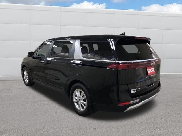 2023 kia carnival lx
