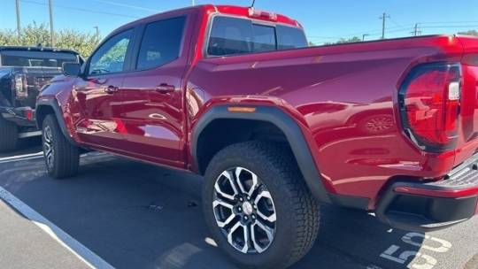2023 GMC Canyon at4