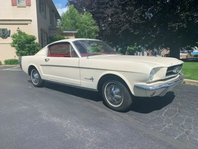 1965 ford mustang - fastback - t-code