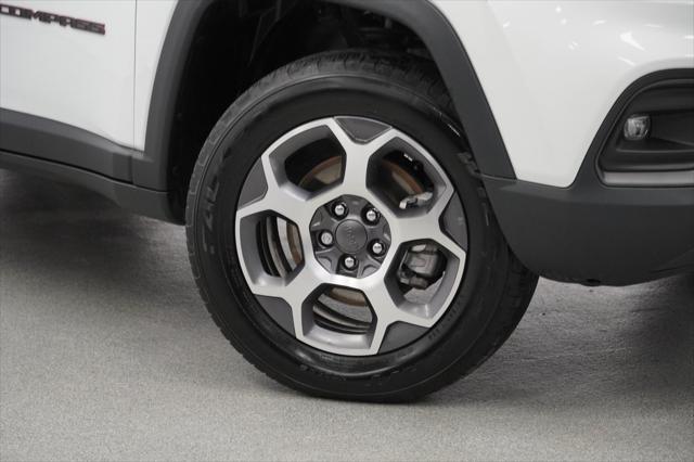 2022 jeep compass trailhawk