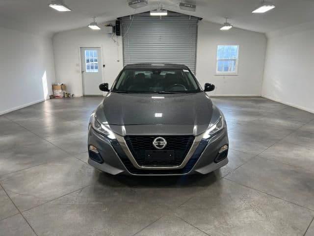 2022 nissan altima 2.0 sr in jackson, tennessee