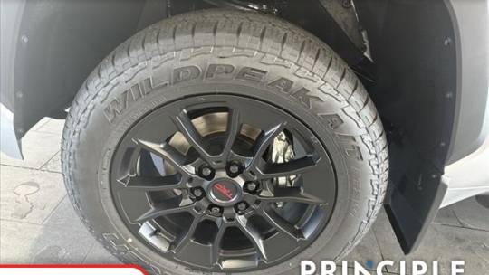 2024 Toyota Tundra sr5 premium package