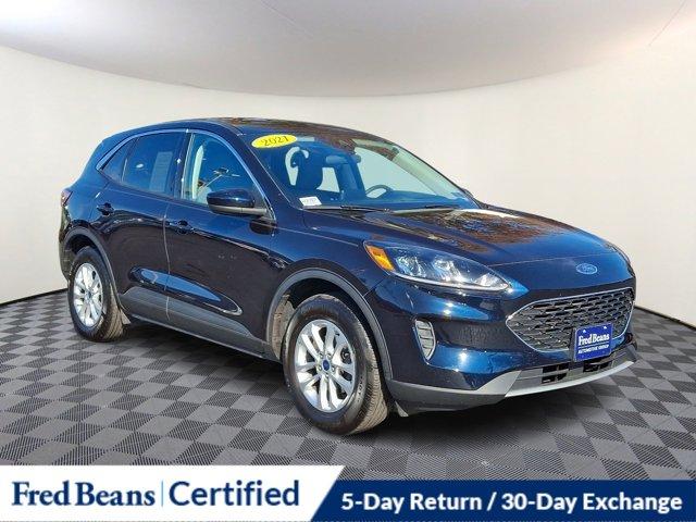 2021 ford escape se