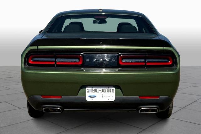 2023 dodge challenger sxt