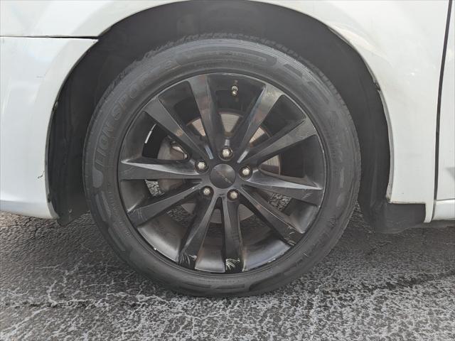 2014 dodge avenger se