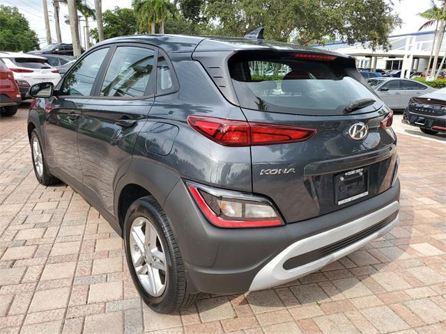 2022 hyundai kona se