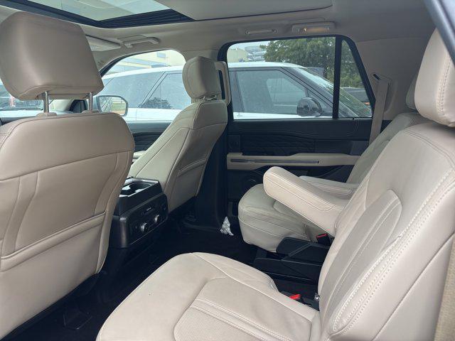 2023 ford expedition platinum max