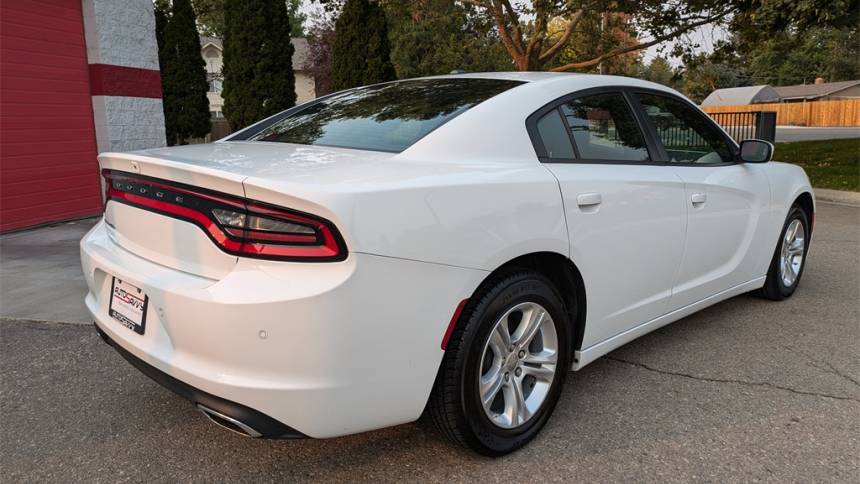 2022 dodge charger sxt